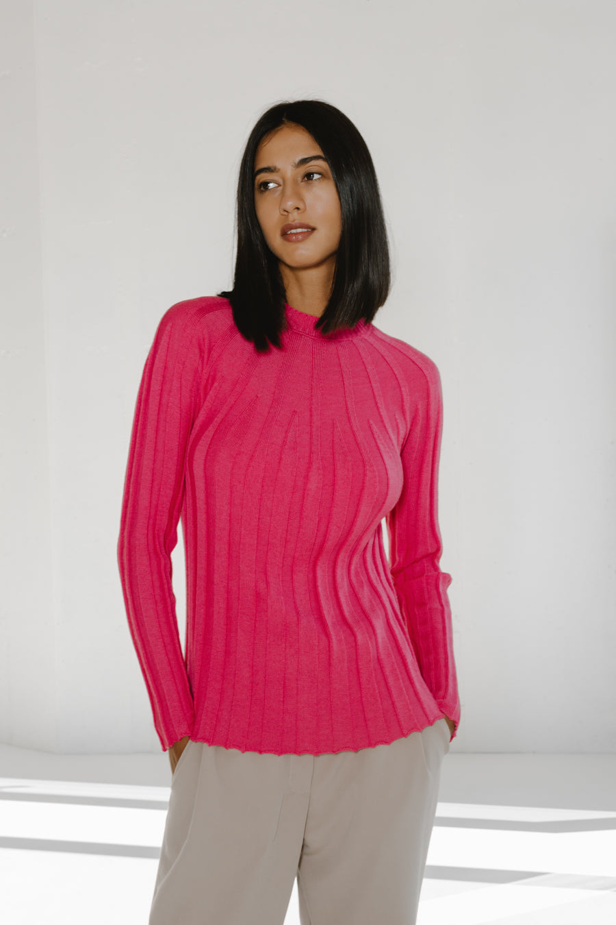 Fine ribbed-knit sweater –