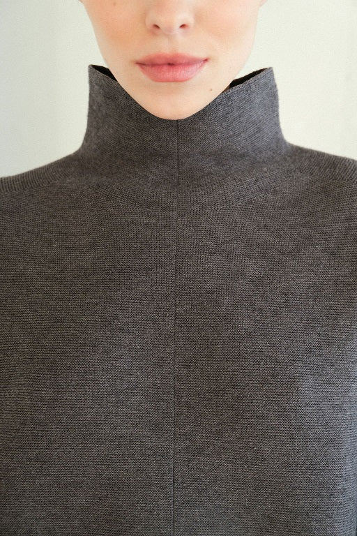 Viola Stils Fashion 3D knitwear Seamless Cashmere oversize sweater.